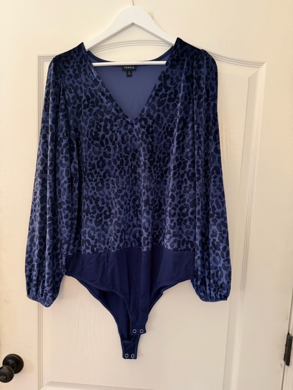 torrid Navy Blue Leopard Print V-Neck Long Sleeve Bodysuit